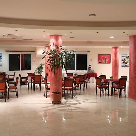 Hotel Sea Breeze ซิเตีย ภายนอก รูปภาพ