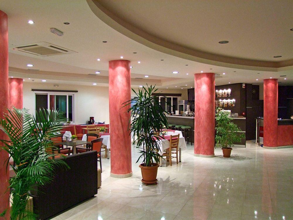 Hotel Sea Breeze ซิเตีย ภายนอก รูปภาพ