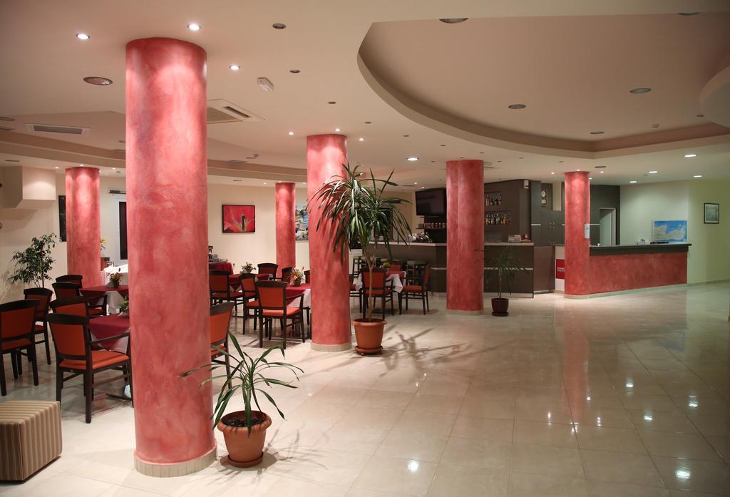 Hotel Sea Breeze ซิเตีย ภายนอก รูปภาพ