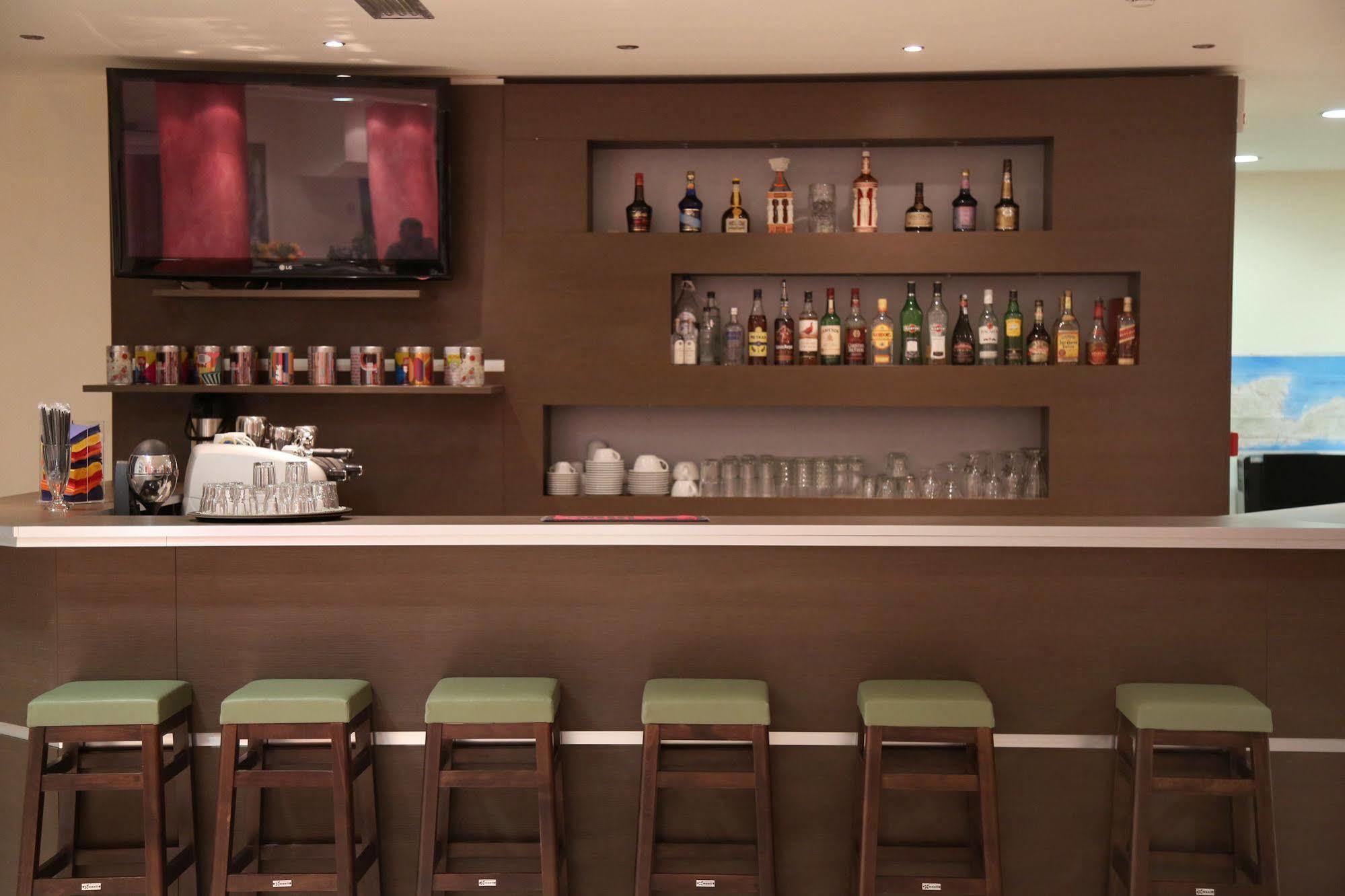 Hotel Sea Breeze ซิเตีย ภายนอก รูปภาพ